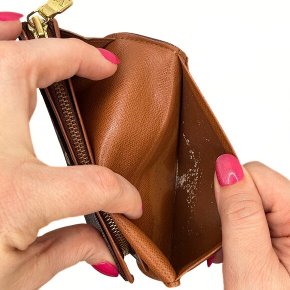 Louis Vuitton Monogram Porte Monnaie Tresor Wallet - Picture 14 of 17